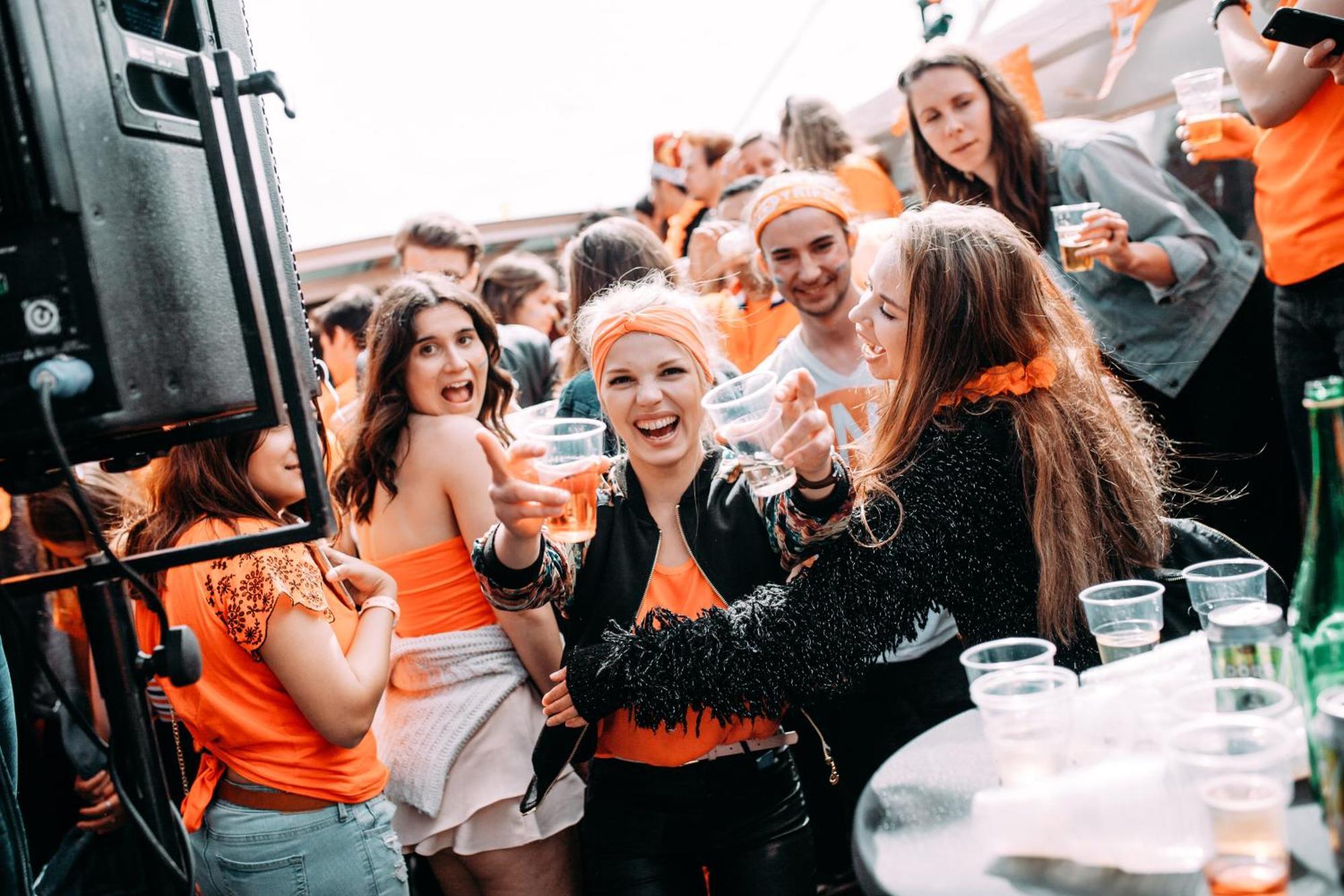 The Esn Kingsday Campsite アムステルダム エクステリア 写真
