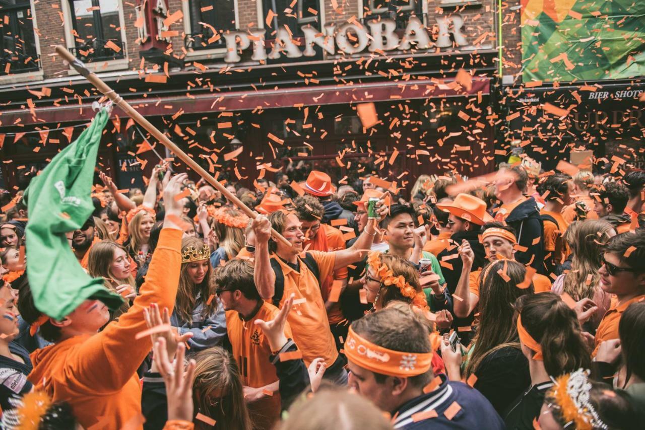 The Esn Kingsday Campsite アムステルダム エクステリア 写真